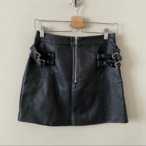 Topshop (Petite) Faux Leather Buckle Mini Skirt